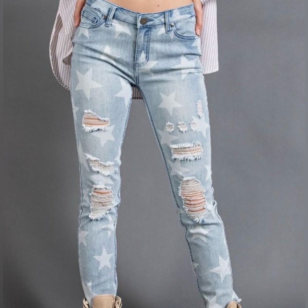 NWT EASEL STAR PRINT DISTRESSED WASHED DENIM Jeans! SZ Medium